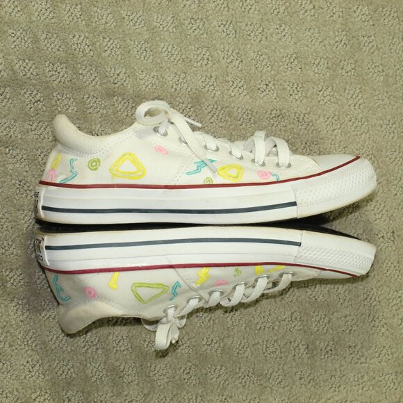 Converse Low Top Women's Size 7 White Custom Painted Sneakers - Picture 4 of 6